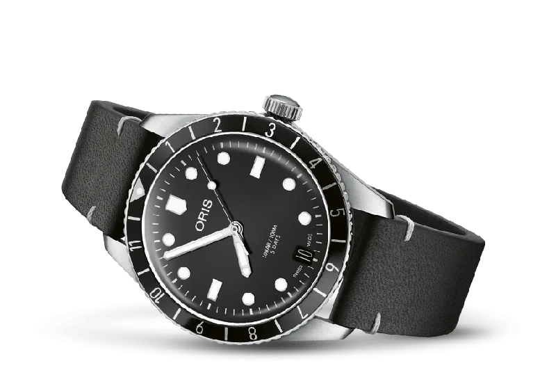 Divers Sixty-Five 12H Calibre 400
 01 400 7772 4054-07 5 20 82