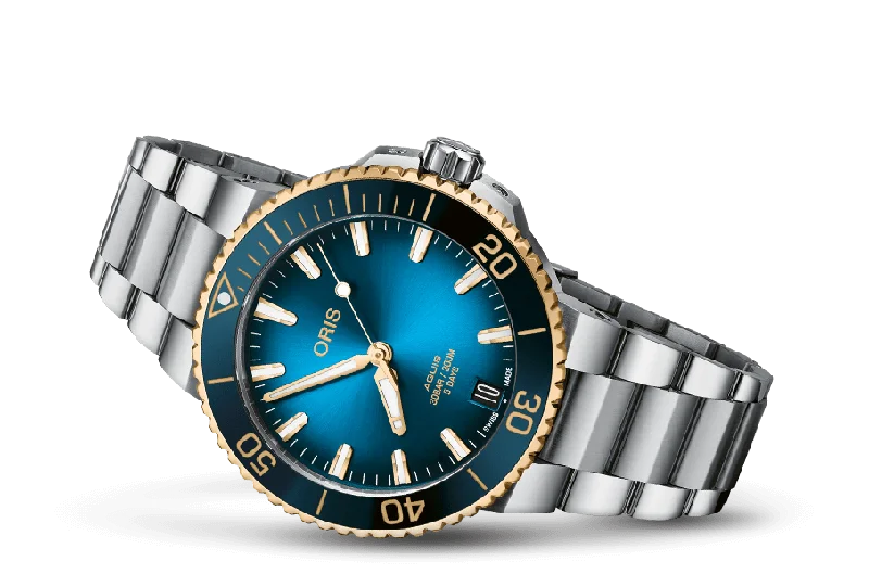 Aquis Date Calibre 400
 01 400 7769 6355-07 8 22 09Peb