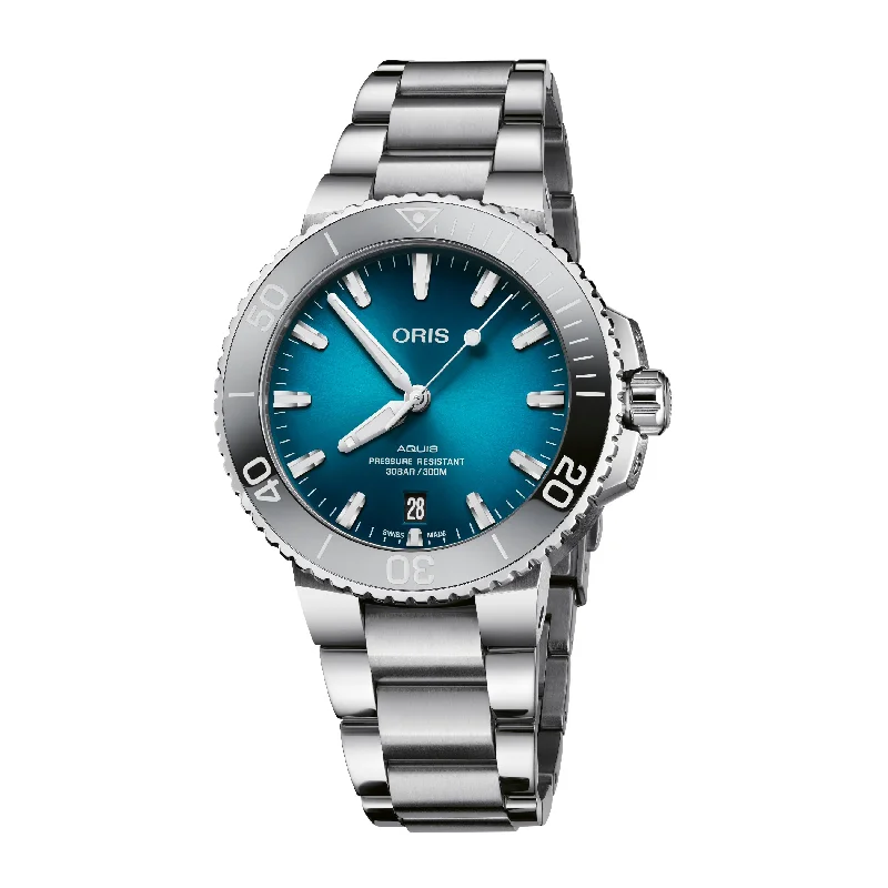 Oris Aquis Date Automatic Watch with Oceanic Blue Dial and Bracelet