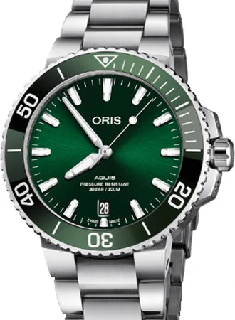 Aquis Date Green - Bracelet - 39.5mm - Ref. 01 733 7732 4157-07 8 21 05PEB